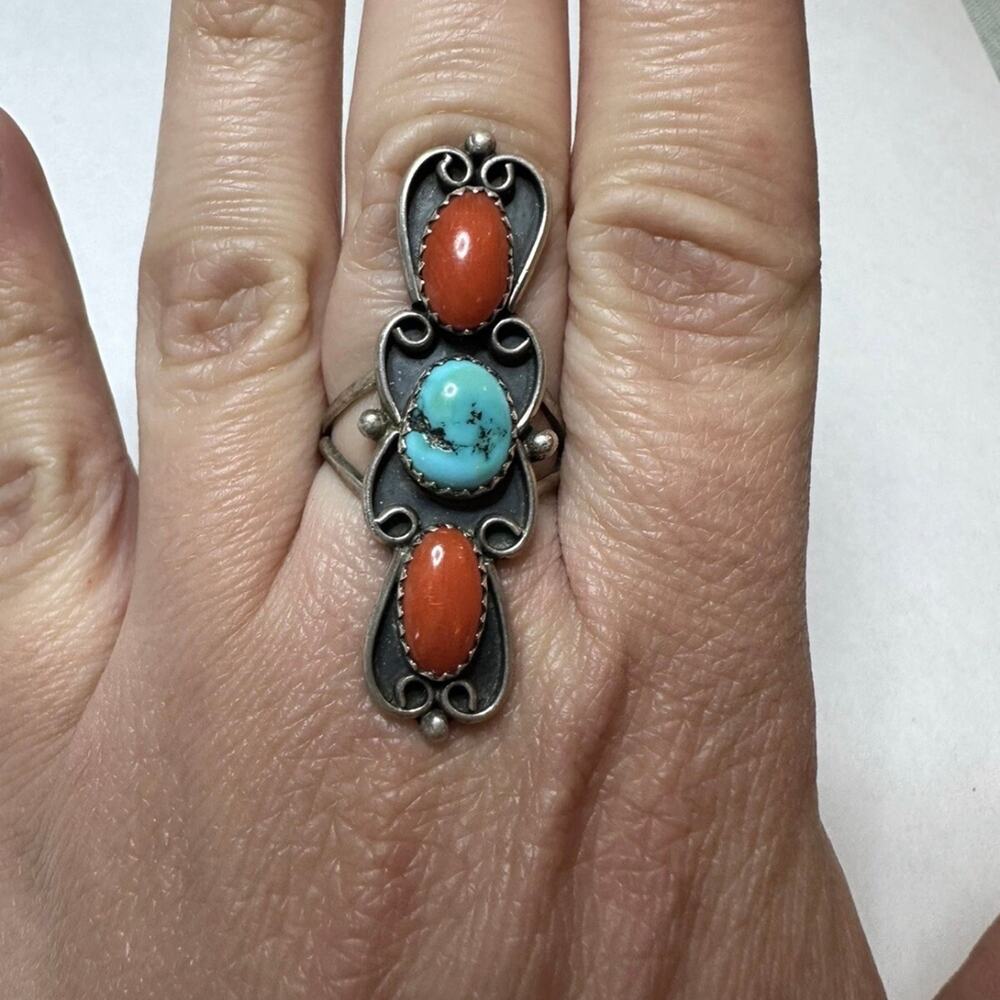 Vintage Turqouise & Coral Navajo Ring Size 7.5 & 1.75 Inches Long